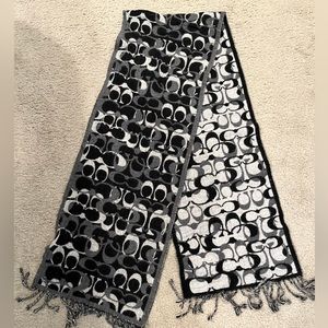 Coach wool scarf